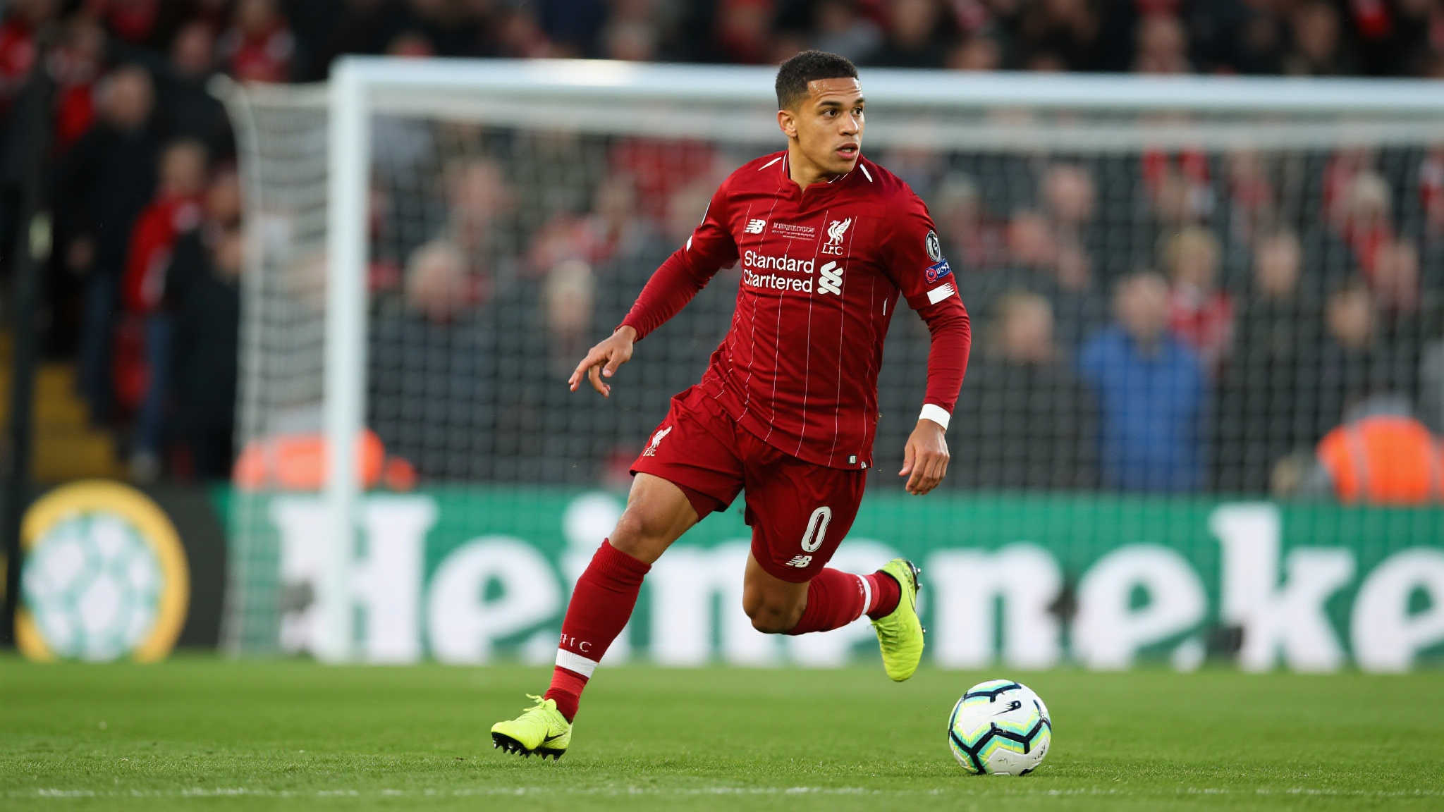 电讯报：宽萨3000万英镑转会完成，利物浦锁定水为目标